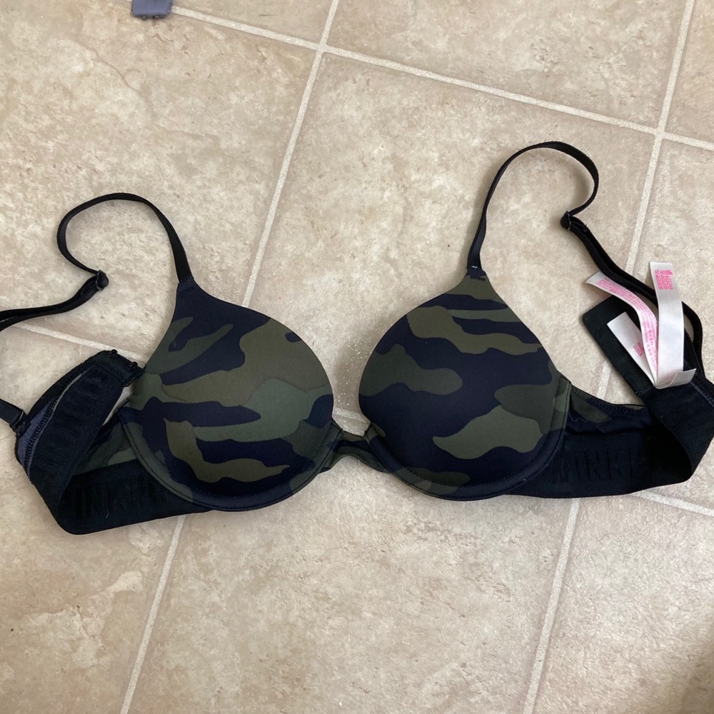 PINK everywhere tshirt bra lightly lined